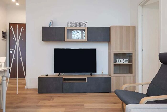 Appartamento monolocale in affitto in Via Giambellino, Milano