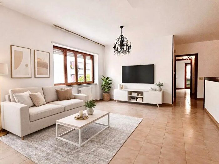 Appartamento con 5 locali in vendita in a dei Volsci, Latina