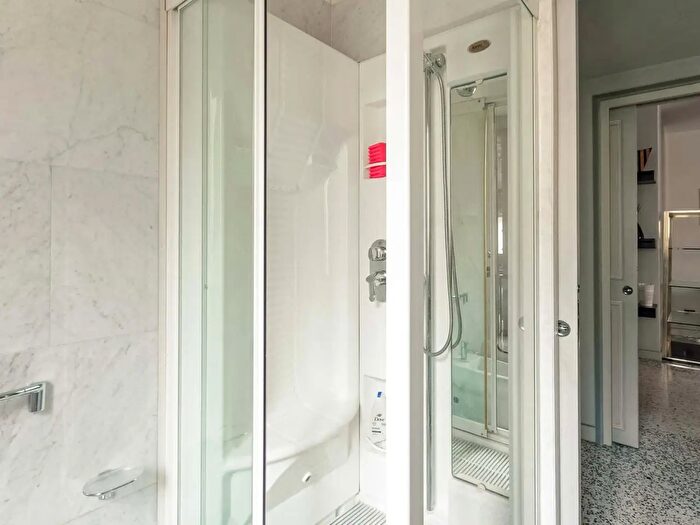 Appartamento monolocale in affitto in Via della Signora, Milano