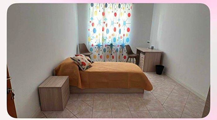 Appartamento con 6 locali in affitto in Via Montezemolo, Santa Rita, Torino