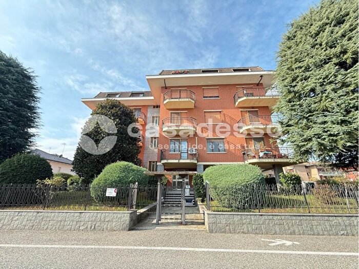 Appartamento trilocale in vendita in Via Lombardore, Leini