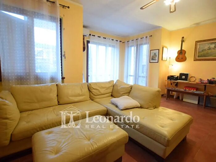 Casa con 6 locali in vendita in Via dei Ghivizzani, Massarosa