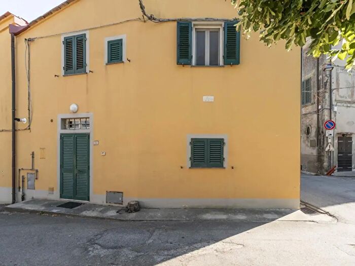 Casa con 5 locali in vendita in Casciana Terme Lari