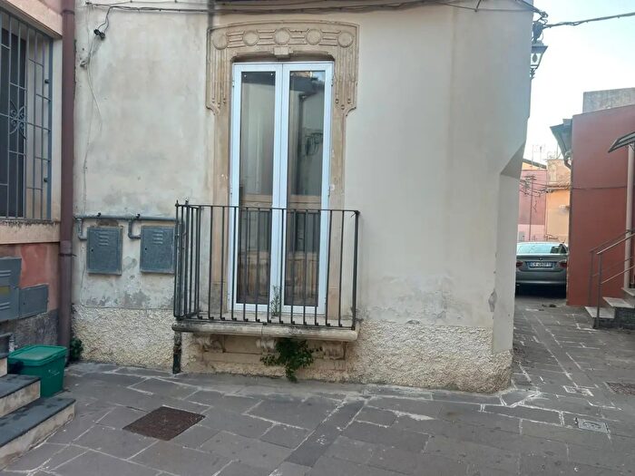 Appartamento trilocale in vendita in Melilli