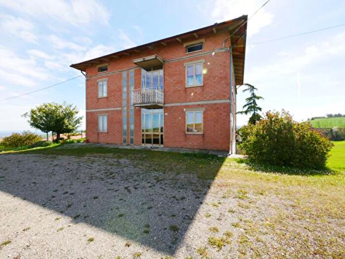 Casa con 6 locali in vendita in Via per Marano, Serramazzoni