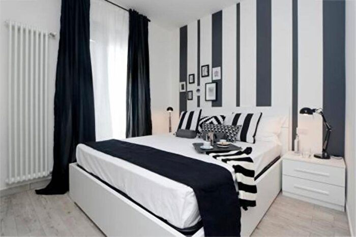 Appartamento bilocale in affitto in Via Luigi Pasteur, Pasteur, Milano