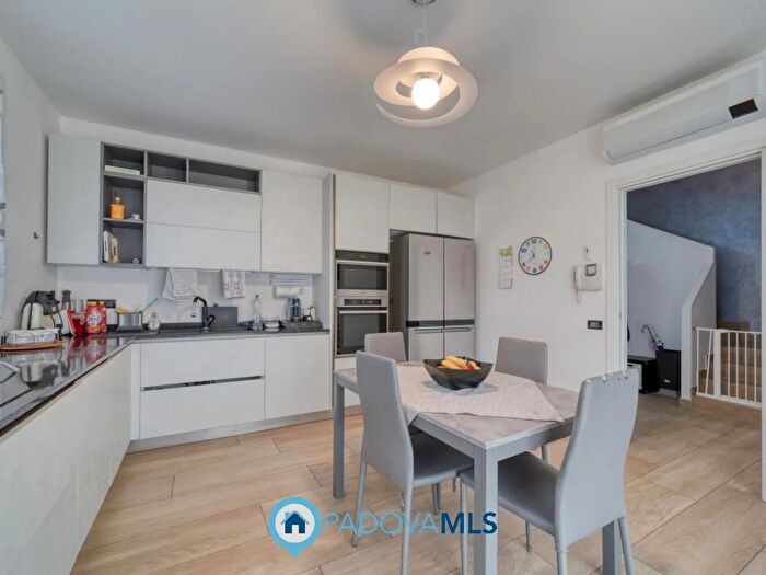 Casa con 5 locali in vendita in Via San Gregorio Barbarigo, Vigonza