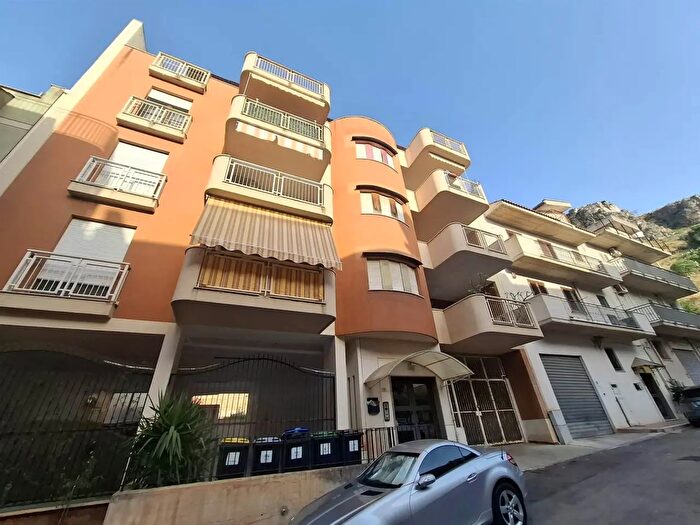 Appartamento bilocale in vendita in Via Gibilmanna, Villabate