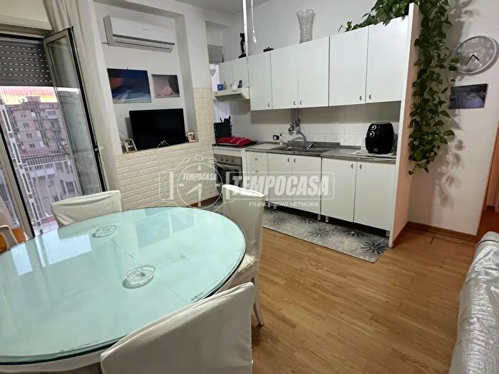 Appartamento bilocale in vendita in Via Giacomo Leopardi, Napoli