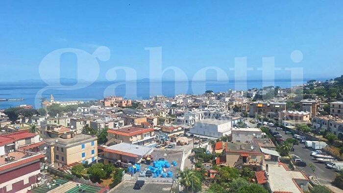 Appartamento con 5 locali in affitto in Via Cretaio, Casamicciola Terme