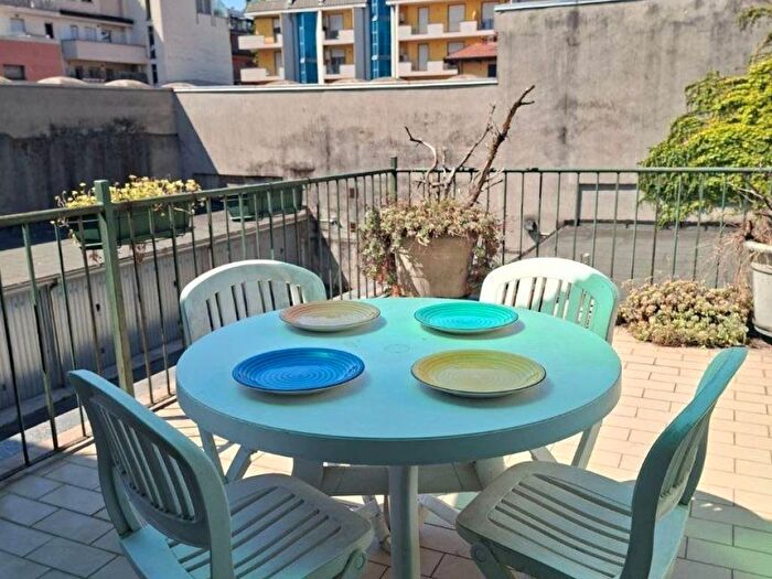 Appartamento trilocale in affitto in Via Pellegrino Rossi, Affori, Milano
