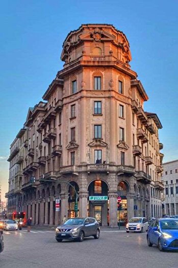 Appartamento quadrilocale in affitto in Via Bernascone, Varese