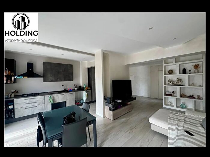 Appartamento trilocale in vendita in Via Giovanni Filippo Ingrassia, Roma