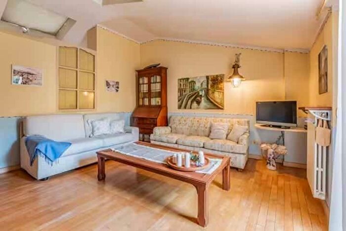 Appartamento trilocale in affitto in Via Abbadesse, Zara, Milano