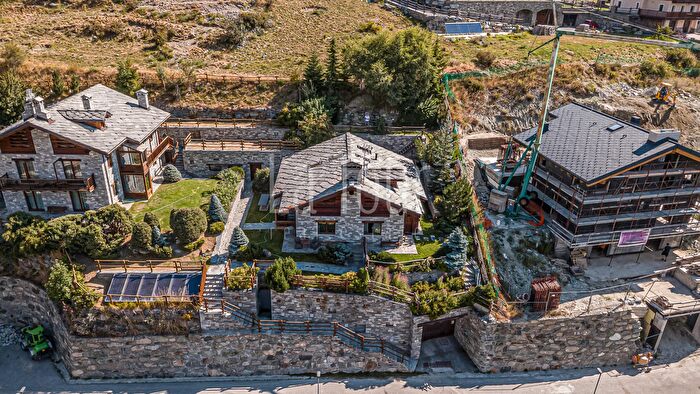 Appartamento quadrilocale in vendita in Frazione Montroz, Cogne