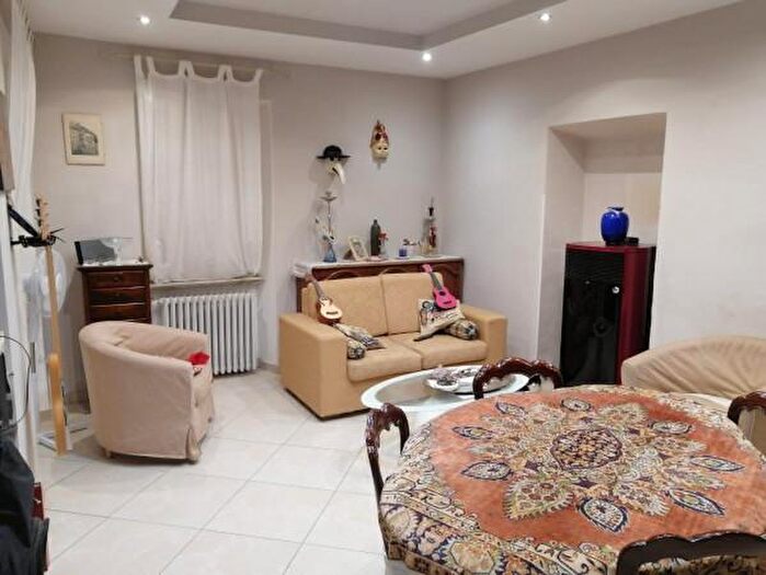 Appartamento con 6 locali in vendita in Vicolo del Pozzo, Arpino