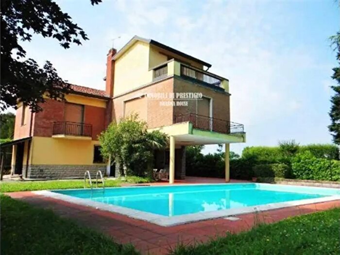 Casa con 6 locali in vendita in Via Papa Giovanni XXIII, Vigano