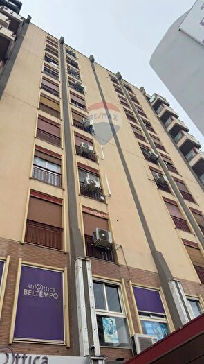 Appartamento con 5 locali in vendita in Viale della Regione Siciliana, Palermo