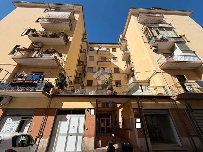 Appartamento trilocale in vendita in Via Antonio Ruotolo, Salerno