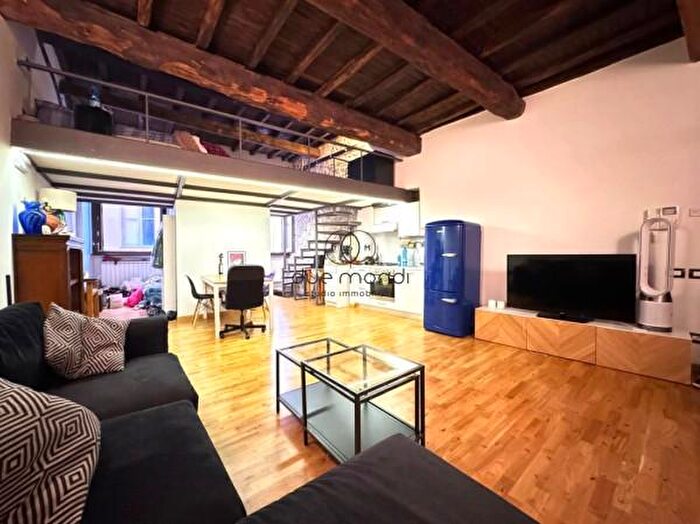 Appartamento bilocale in vendita in Piazza del Mercato, Spoleto