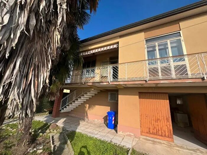 Casa con 6 locali in vendita in Via Albersano, Riva del Po