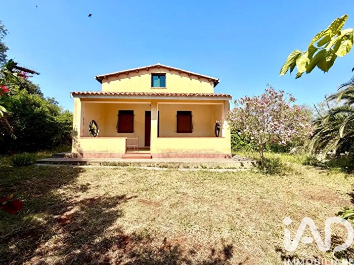 Casa trilocale in vendita in Strada Avola Antica, Avola