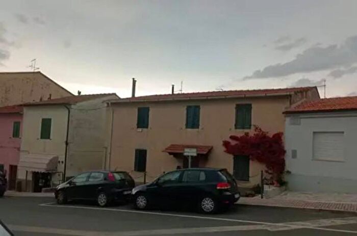 Appartamento monolocale in vendita in Via Edmondo De Amicis, Piombino