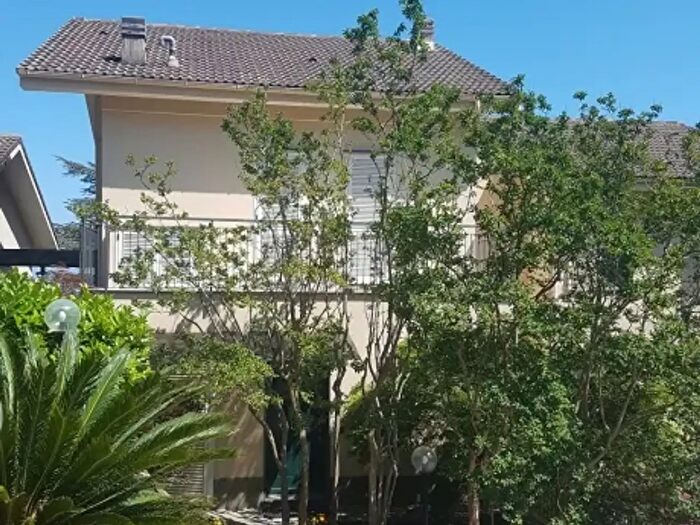 Appartamento con 5 locali in vendita in Varazze