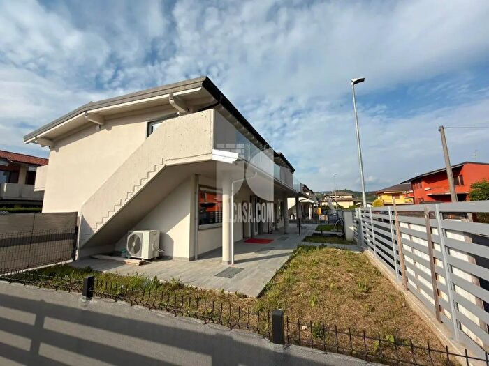 Appartamento bilocale in vendita in Via San Francesco dAssisi, Albano SantAlessandro