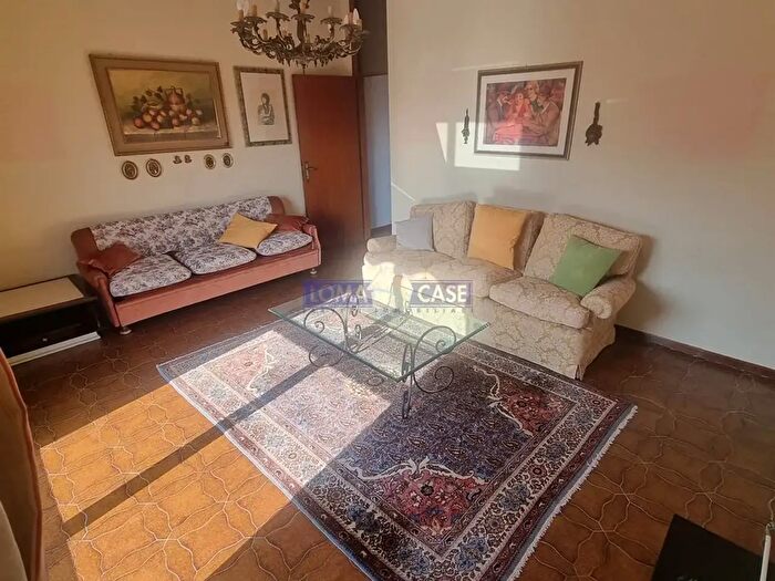Appartamento quadrilocale in vendita in Via Giacomo Puccini, Calusco D'Adda