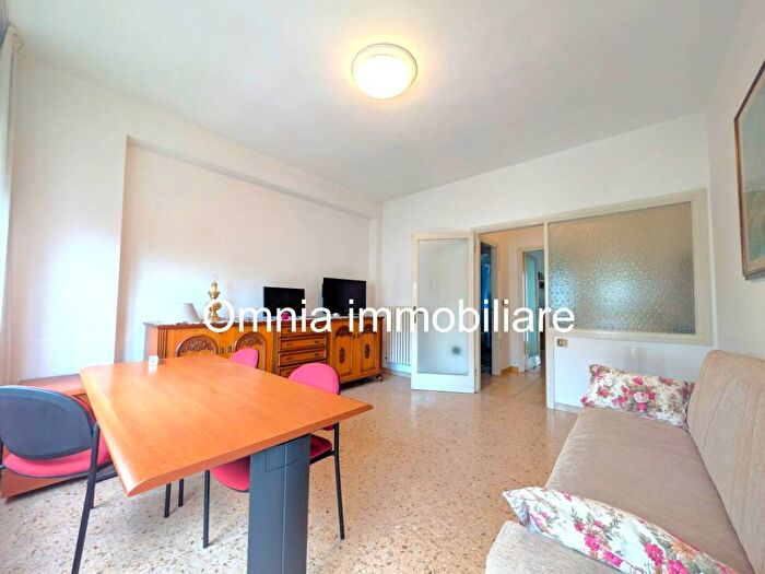 Appartamento quadrilocale in affitto in Viale Italia, Oltrera, Pontedera