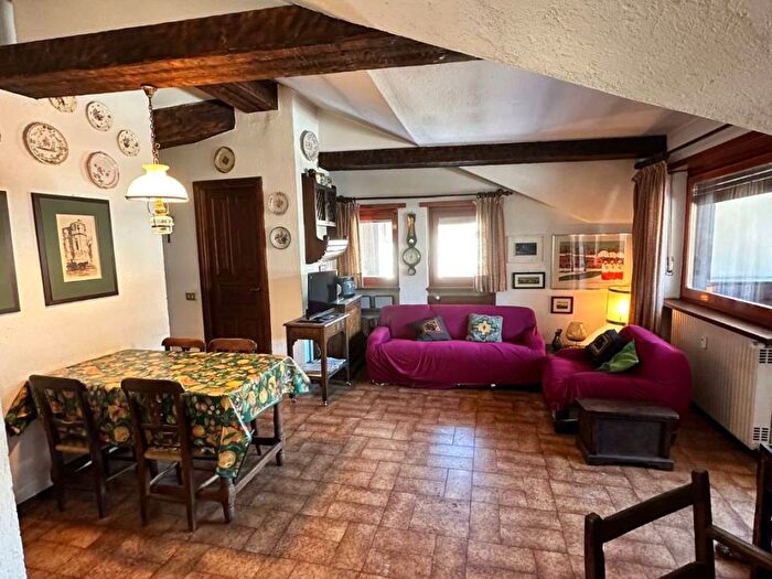 Appartamento trilocale in affitto in Via Luigi Einaudi, Centro, Bardonecchia