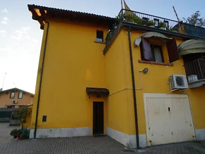 Appartamento trilocale in vendita in Via Roma, Cassolnovo