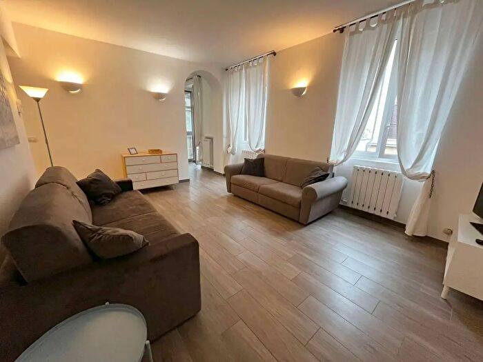 Appartamento con 5 locali in affitto in dellAmbrosiana, Milano