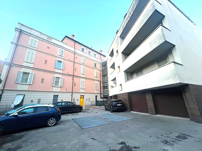 Appartamento trilocale in affitto in Via delle Fragole, Murri, Bologna