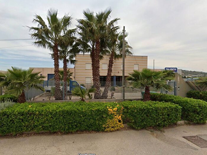 Casa con 6 locali in affitto in Contrada Baronia, San Giorgio Ionico