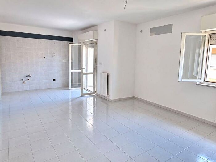 Appartamento bilocale in affitto in Via Antica Giardini, Giardini Oasi Sacro Cuore, Giugliano in Campania