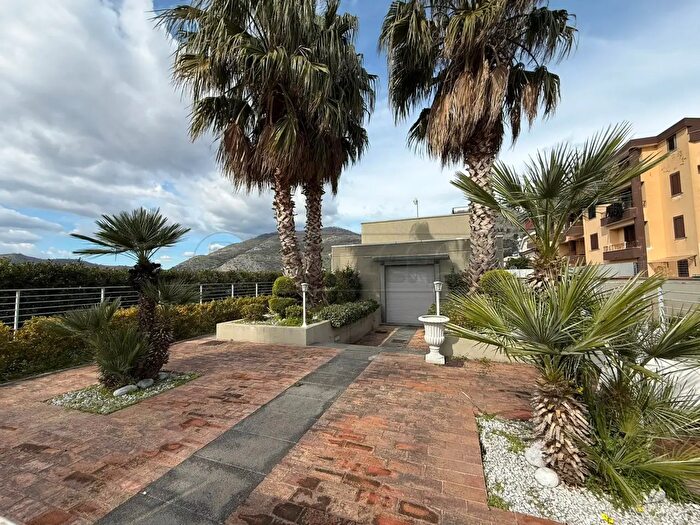 Appartamento trilocale in vendita in Castel San Giorgio