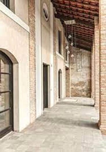 Casa con 6 locali in vendita in Albinea