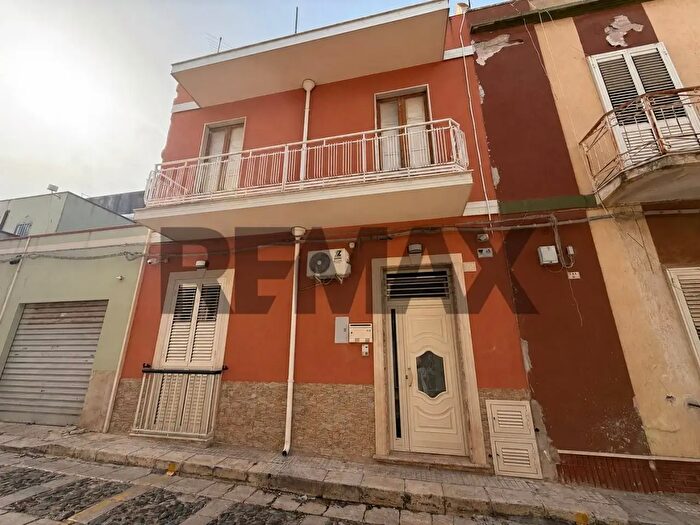 Casa con 5 locali in vendita in Via San Martino, Pachino