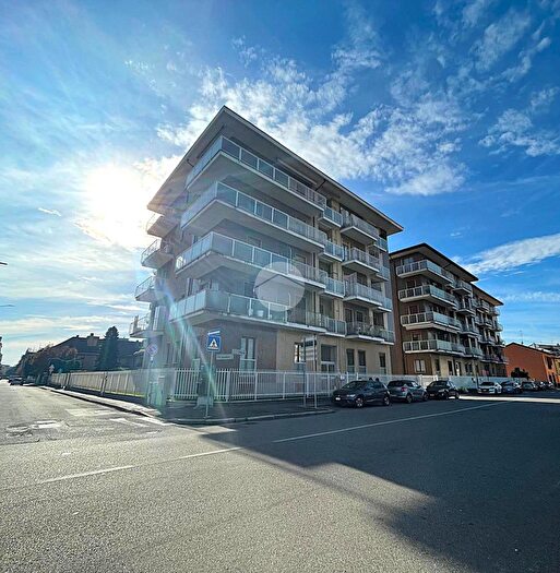 Appartamento trilocale in vendita in Via Milano, Magenta