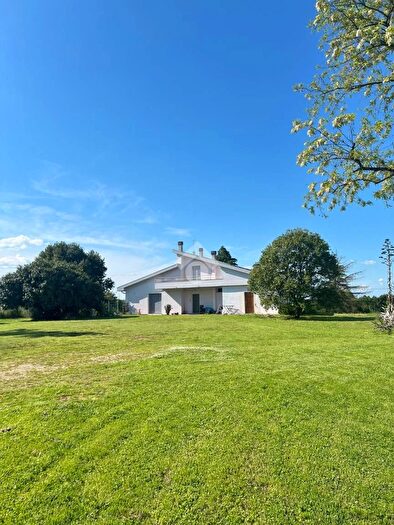 Casa quadrilocale in vendita in Via Falerina, Civita Castellana