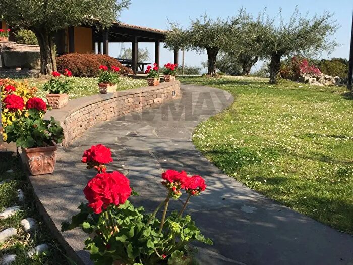 Casa con 5 locali in vendita in Via Lizzano, Cesena