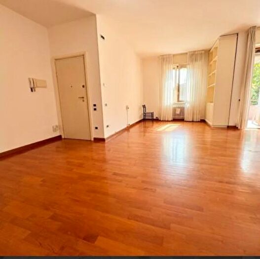 Appartamento trilocale in vendita in Reggio Emilia