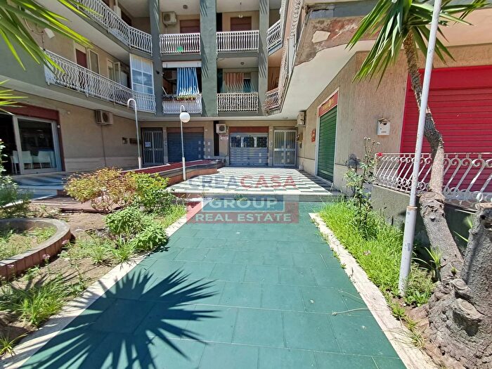 Appartamento con 7 locali in vendita in Via Umberto I, Gaggi