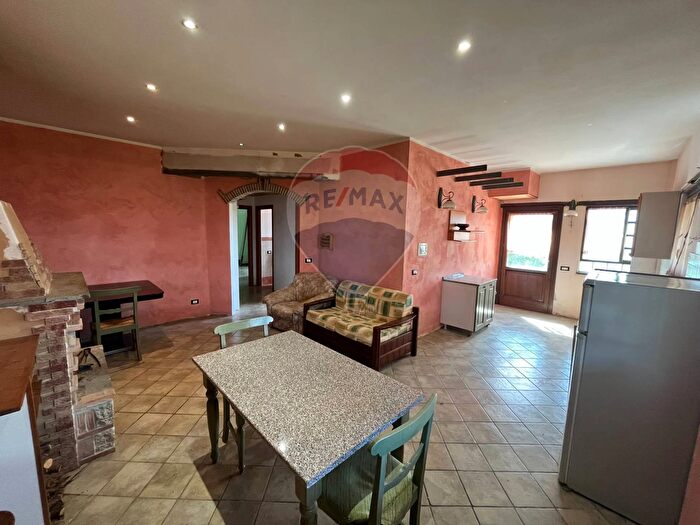 Casa con 10 locali in vendita in Strada della Falconiera, Acquapendente