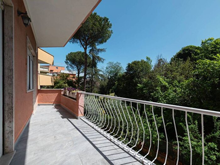 Appartamento con 5 locali in affitto in Via Cremuzio Cordo, Balduina, Roma
