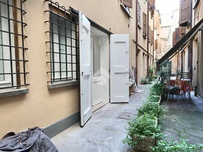 Appartamento bilocale in vendita in Via Mari, Reggio Emilia