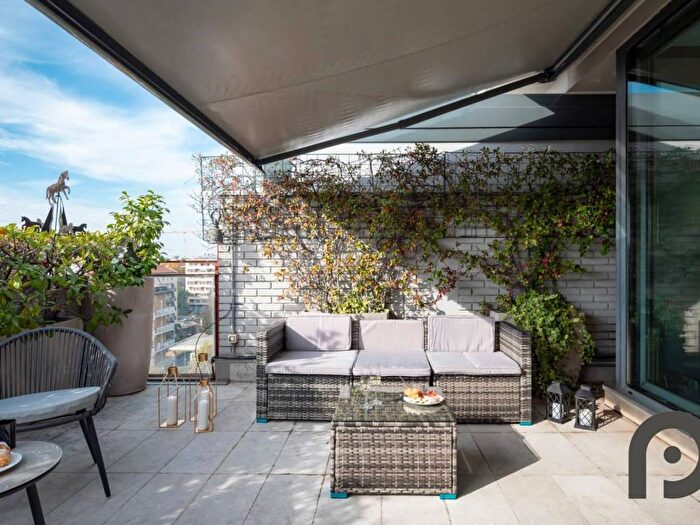 Casa con 5 locali in affitto in Viale Papiniano, Corso Genova, Milano