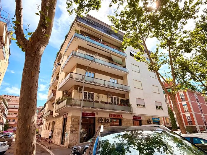 Appartamento bilocale in affitto in Via Aulo Gabinio, Roma